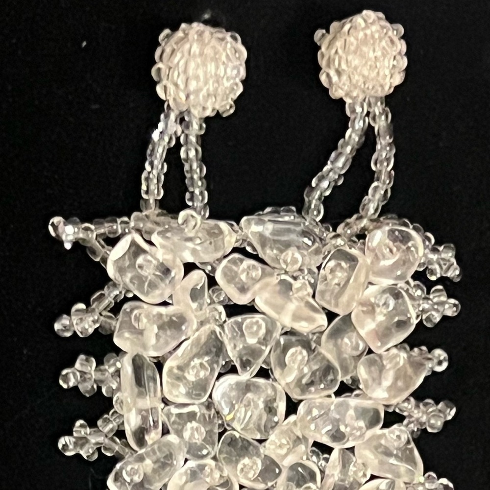 Elegant Beaded Bracelet - Picture 5 of 6